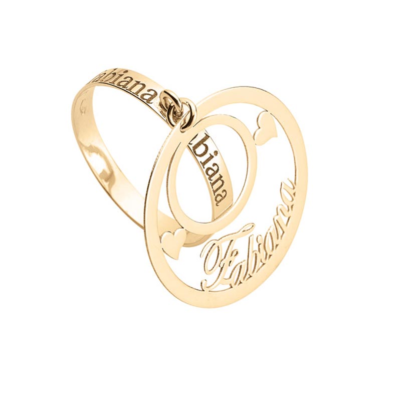 Anello in Oro 18 Carati Pendente a Cerchio e Cuori Nome Personalizzato